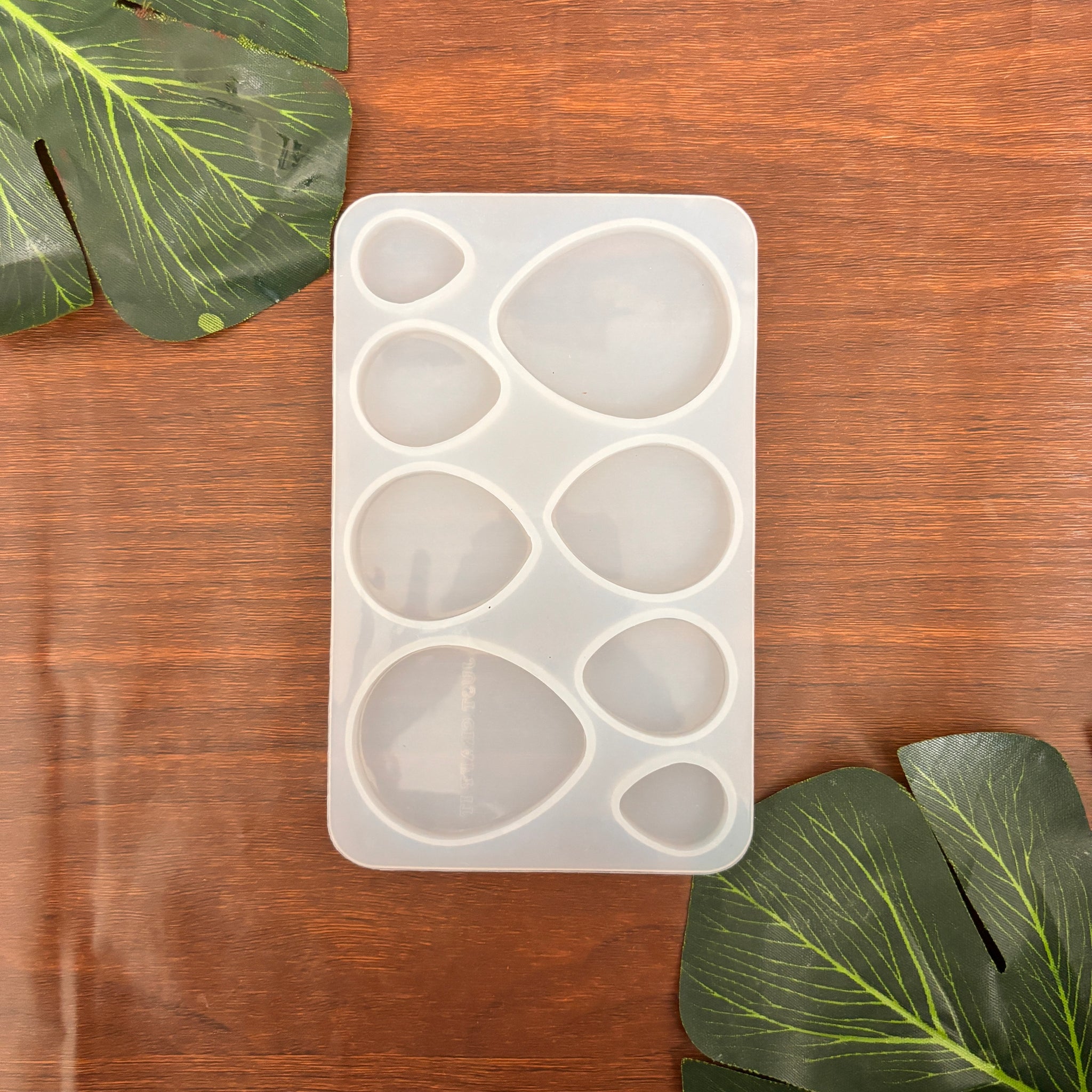 Different Size Of Drop Shape Mould